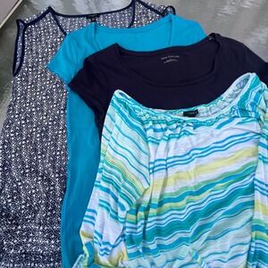 6 women’s tops, Ann Taylor and 2 Loft linen floral.  Warm weather, varying size